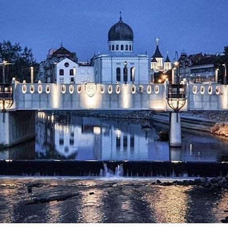Flux Studios Apart 2 Nagyvárad Kültér fotó